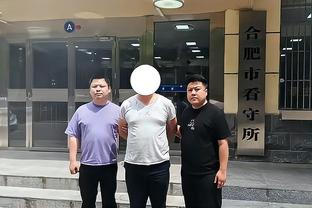 波波：要领先詹姆斯率领的球队20分很难 他清楚如何掌控一切